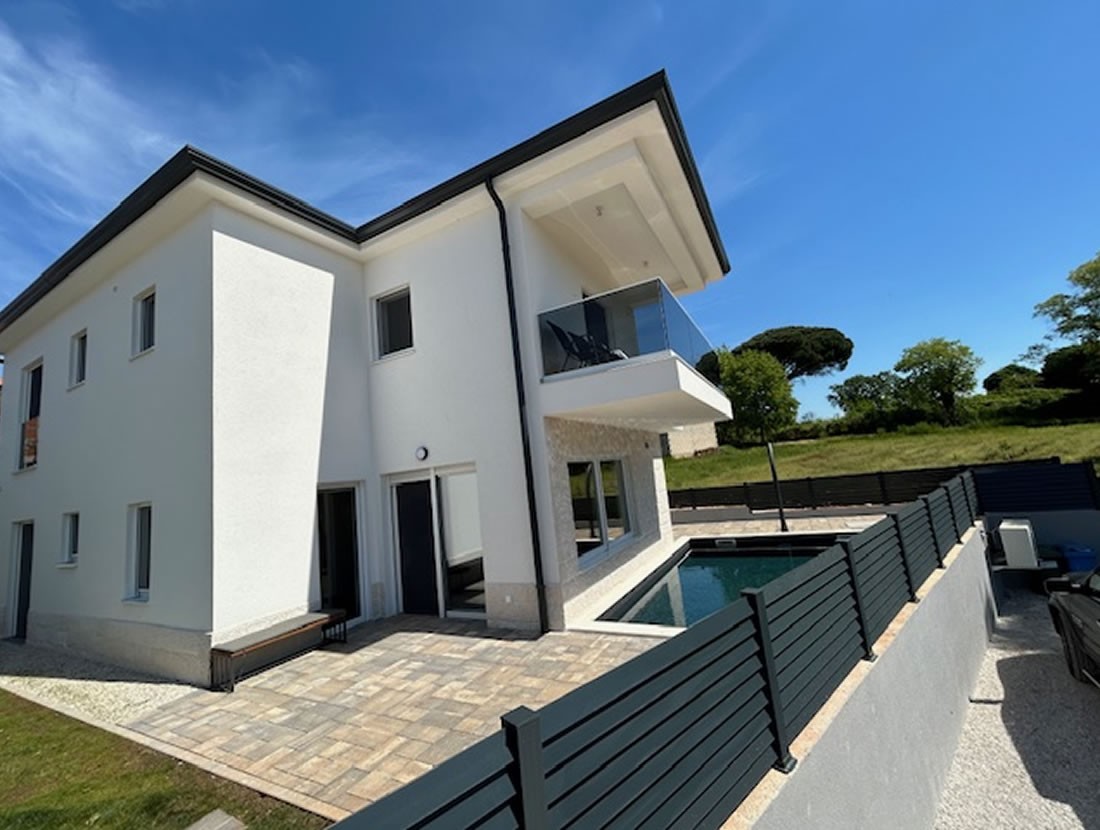 Ferienhaus Tadini mit Pool